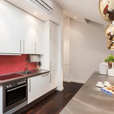 Apartamento Designer Loft In The Heart Of Bairro Alto