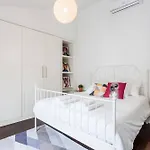 Designer Loft In The Heart Of Bairro Alto Apartman Lisboa