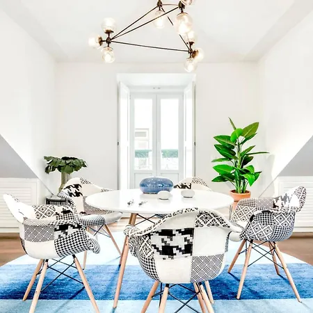 Designer Loft In The Heart Of Bairro Alto Lisbona